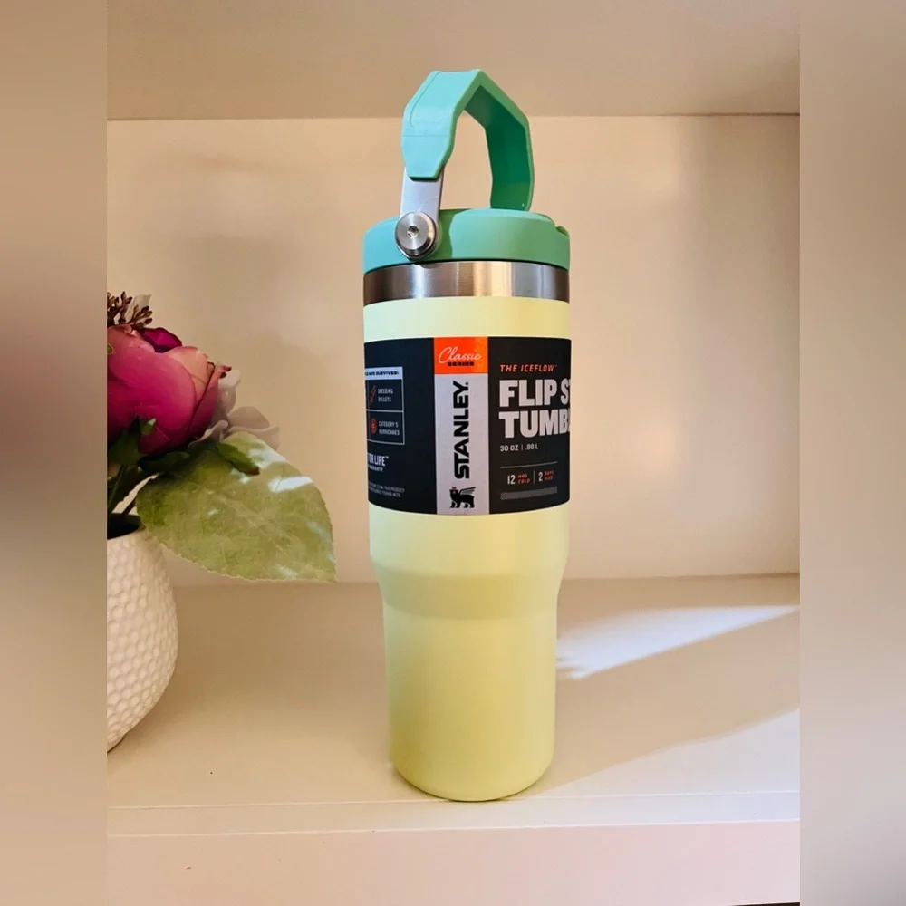 🎉LAST PIECE🎉 NWT Stanley Iceflow Flip Straw 30 oz Tumbler Citron - Picture 4 of 10